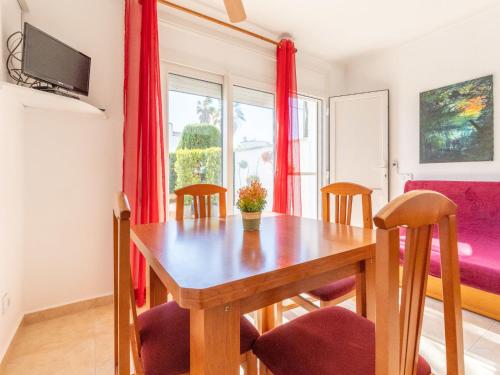 Televízia a/alebo spoločenská miestnosť v ubytovaní Apartment Melrose place-2 by Interhome
