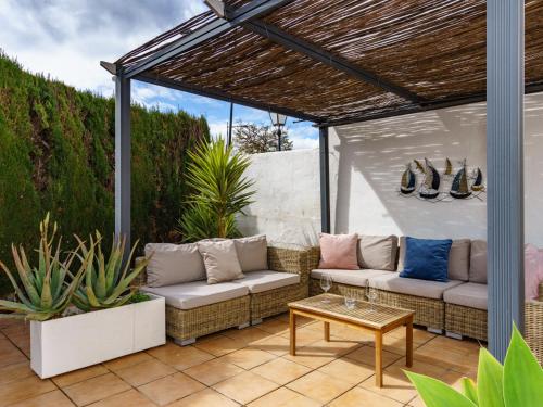 Posezení v ubytování Apartment Andalucia Los Pinos by Interhome