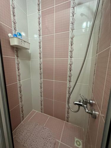 A bathroom at Nur home1