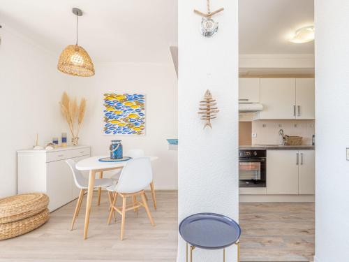 Kuchyňa alebo kuchynka v ubytovaní Apartment Casa Do by Interhome