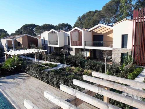 Photo de la galerie de l'établissement Appartement UBE à 400m de la plage, à La Croix-Valmer