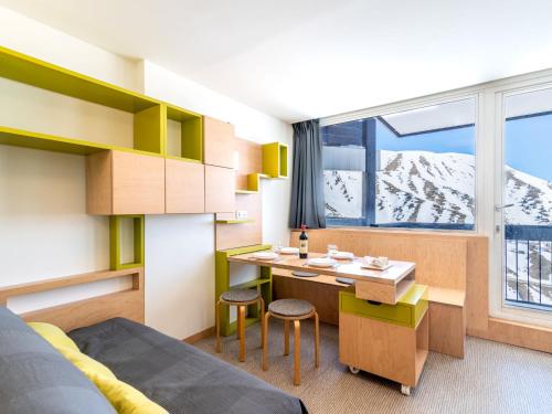 Studio Home Club - Lavachet-9 by Interhome