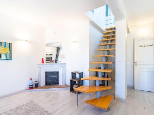 Studio Rue Allard by Interhome