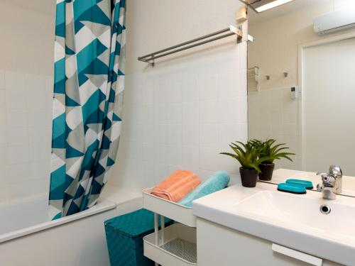 Apartment Le Guen by Interhome