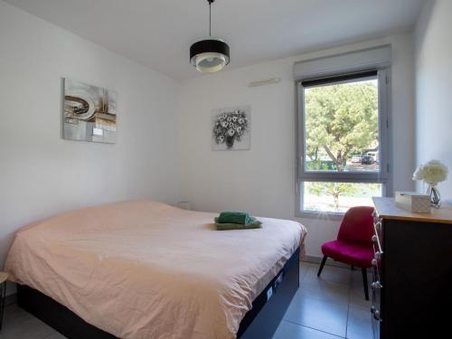Posteľ alebo postele v izbe v ubytovaní Apartment L'Orée du parc by Interhome