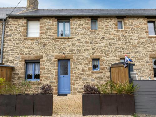 Το κτήριο όπου στεγάζεται  η παραθεριστική κατοικία