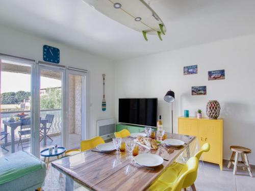 Zdjęcie z galerii obiektu Apartment Provence Parc-8 by Interhome w mieście Saint-Cyr-sur-Mer