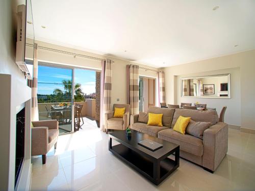 Apartment Pine Hills Cristal by Interhome