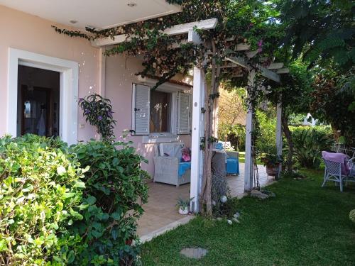 Gallery image of Jasmine maisonette in Mitikas