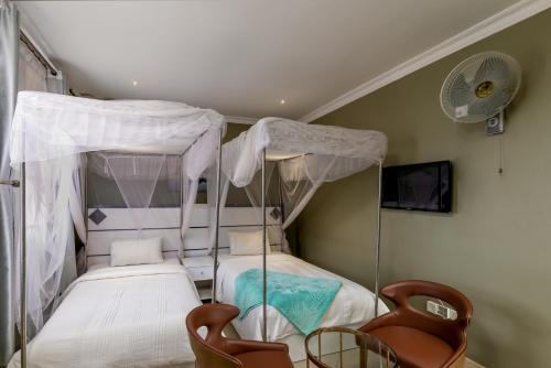 Pavillion Hotel Kitende – Photos 3