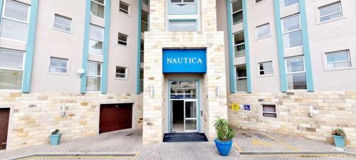 Η πρόσοψη ή η είσοδος του Spacious 2 bedroom space with breathtaking seaview