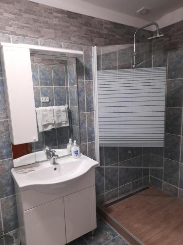 Bagno di Bed and Breakfast Lovac