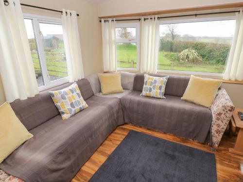 Plembury Cottage Caravan – Photos 4