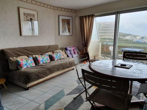 Fotografia z galérie ubytovania Appartement en Front de Mer avec Balcon, Parking Privatif, et Ménage Inclus - FR-1-672-23 v destinácii Merlimont