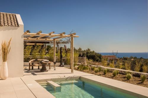 Πισίνα στο ή κοντά στο Spathes Suite Kefalonia, Romantic Private Escape with Infinity Pool & Sea Views