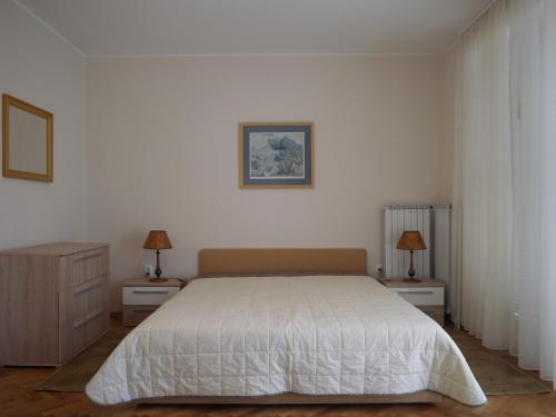 Apartment Romana