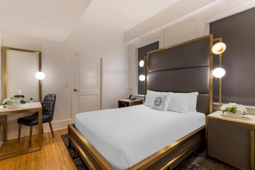 Hotel Gibbs Downtown Riverwalk Image