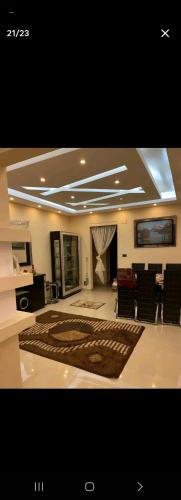 Spacious Renovated Apartment