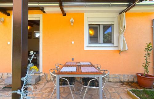 Family-friendly apartments with swimming pool Fazana - 20792