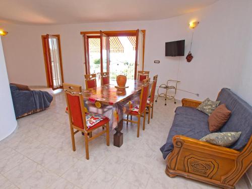 Apartments by the sea Pjescana Uvala, Pula - 20800