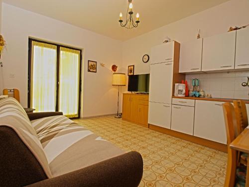 Apartments with parking space Banjole, Pula - 20813
