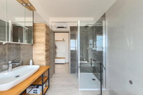Family-friendly apartments with swimming pool Medulin - 20909