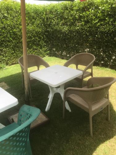 Κήπος έξω από το Royal beach ras hekma