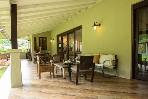 Χώρος καθιστικού στο MAïLO pool villa 5BR 10 guests