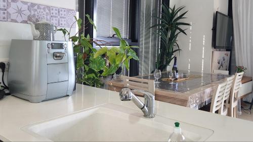 Galeriebild der Unterkunft Bat Yam Luxery 5BR Sea View Suite in Bat Yam