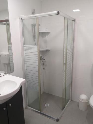 Ett badrum på דירת נופש במרכז תיירות אילת