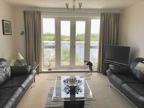 Gallery image of Beautiful river views: 2 bed / 2 bath modern flat in Cardiff