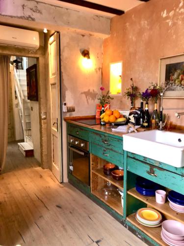 Charming and Design Attic Loft Central Milan in coolest area Navigli Ticinese photo 37