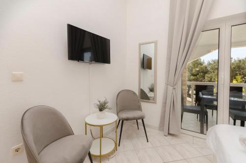 Apartments Anton