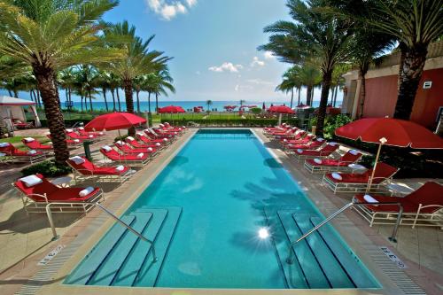 Gallery image of Acqualina Resort and Residences in Sunny Isles Beach
