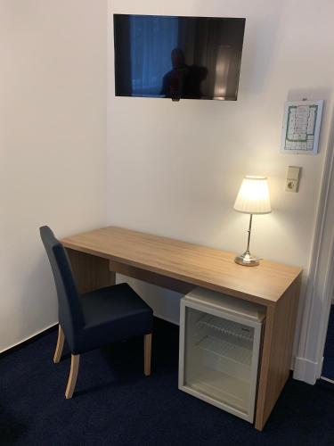 TV a/nebo společenská místnost v ubytování Hotel Seifert Berlin am Kurfürstendamm