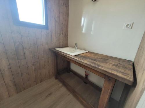 Fotografia z galérie ubytovania JOLIE MAISON BOIS 8 à 10 personnes v destinácii Saint-Jean-de-Monts