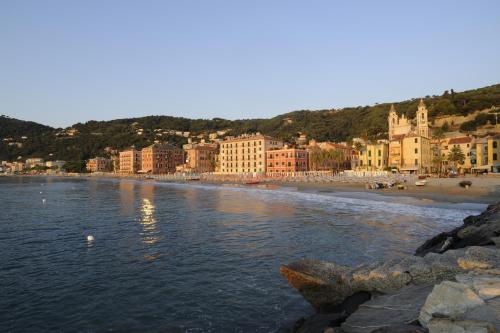 Fotografie z fotogalerie ubytování Hotel Mambo v destinaci Laigueglia