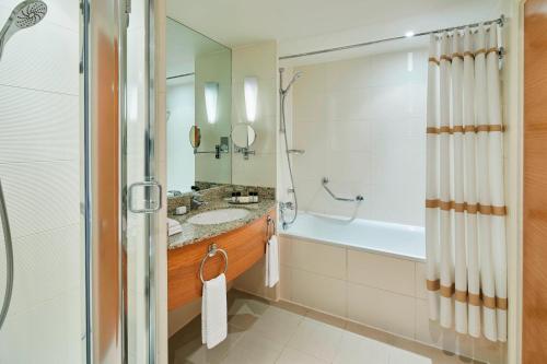 London Marriott Hotel Canary Wharf Image