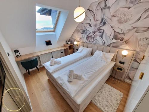 Ένα ή περισσότερα κρεβάτια σε δωμάτιο στο Luna 43 Luxury apartment