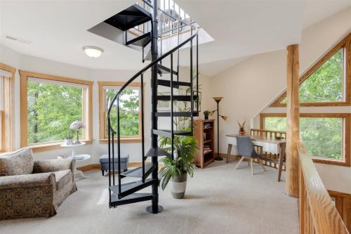 Woodmere Dr, 328 – Photos 2