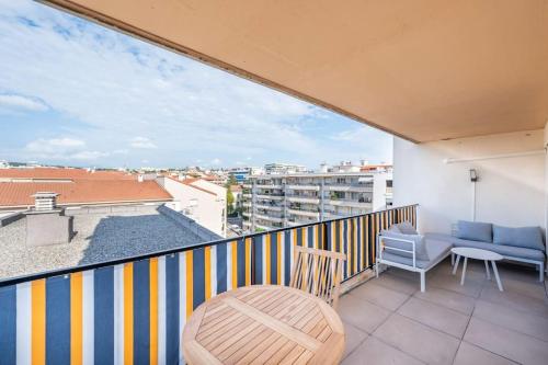Cannes au Calme à 10 mn à pieds du centre, aperçue mer - Parking gratuit