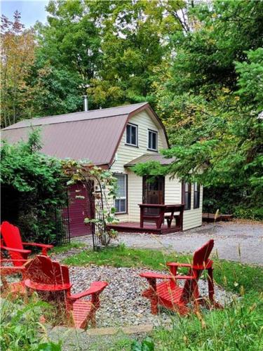 Lazy Beaver Cottage, Campbellford, Ontario