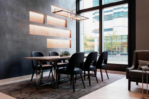 Cleveland Marriott Downtown at Key Tower Image