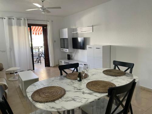 Under The Lime, beautiful apartment Los Cristianos
