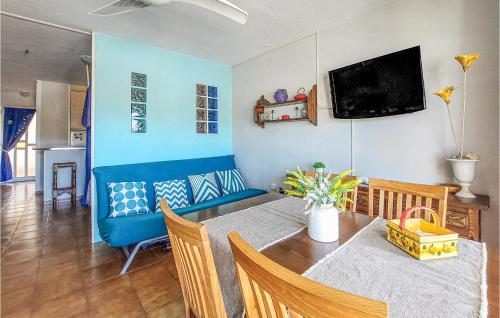 Cozy Apartment In Peníscola With House Sea View