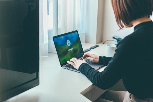 ハミルトンホテル -ブルー-にあるテレビまたはエンターテインメントセンター