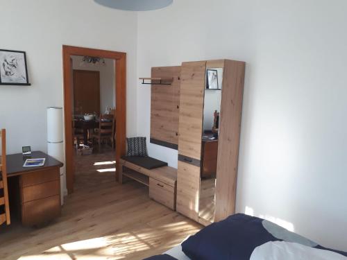 Postel nebo postele na pokoji v ubytování Ferienwohnung auf einem Gutshof