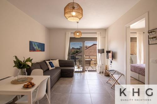 Platea Complex, Ammes 1 bed apartment, Aenos open plan studio!