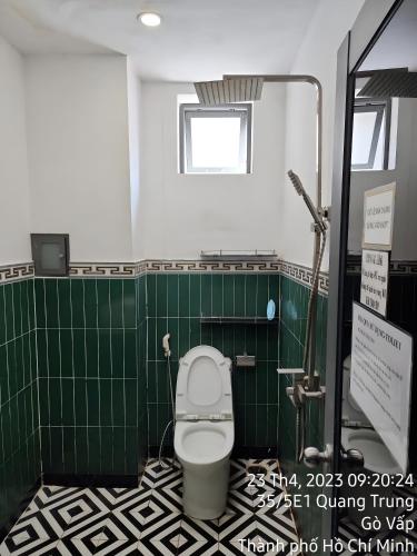 Ένα μπάνιο στο HOMSTAY 1106 QUANG TRUNG