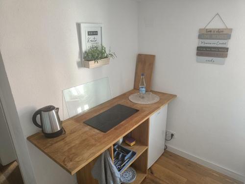 Fotografie z fotogalerie ubytování Apartments & möblierte Zimmer in Kahl am Main, kontaktloser Self Check-in, W-Lan, Schreibtisch, Duschbad, Küchenzeile, PKW-Plätze v destinaci Kahl am Main